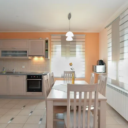 Apartment Anto 1772 Pula